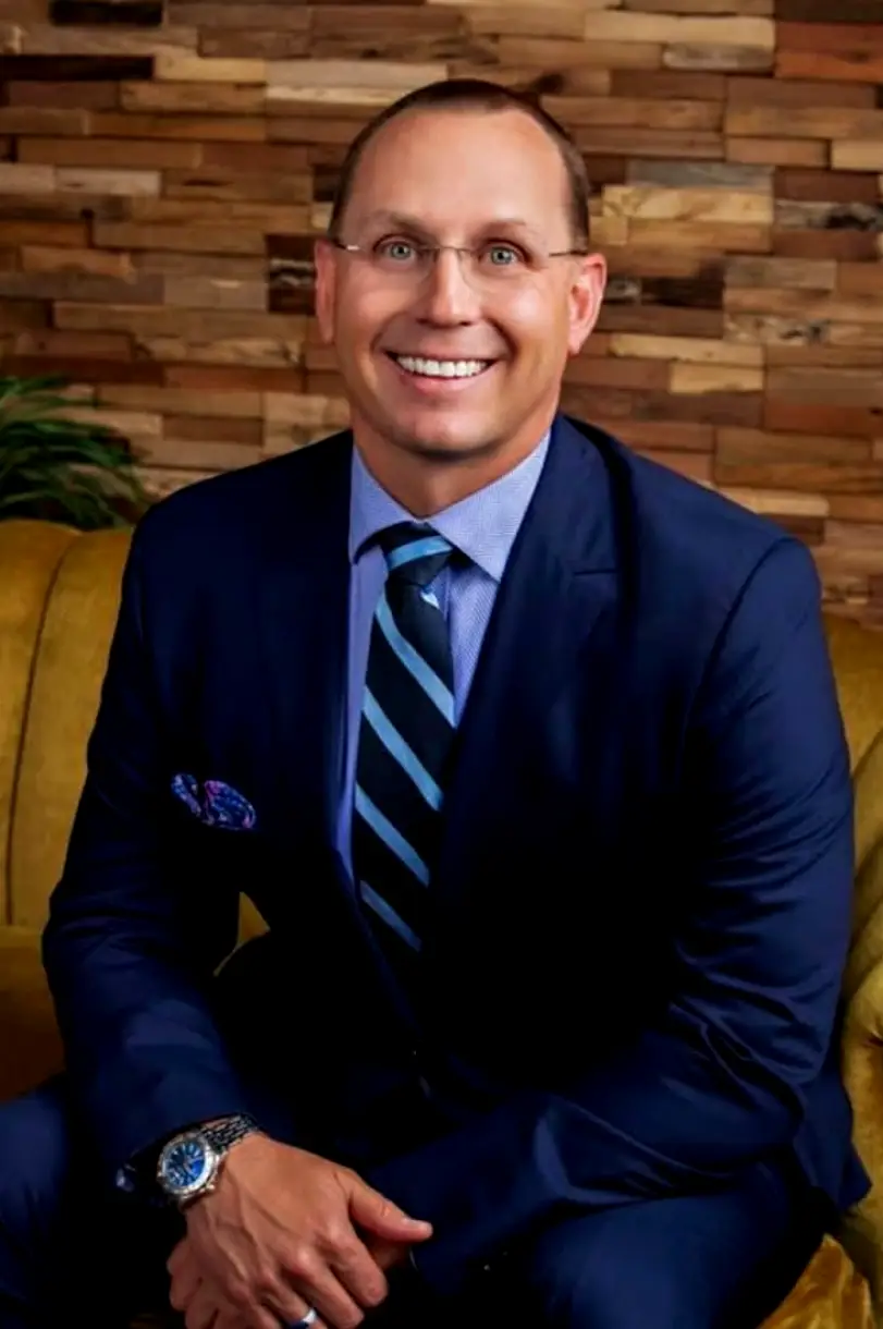 Watertown Troy Keyes DDS: Embrace Dentistry (North Hwy 81)