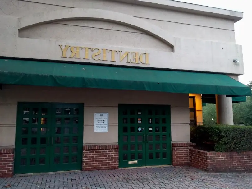  Chapel Hill Stewart P. Wignall DDS, PA