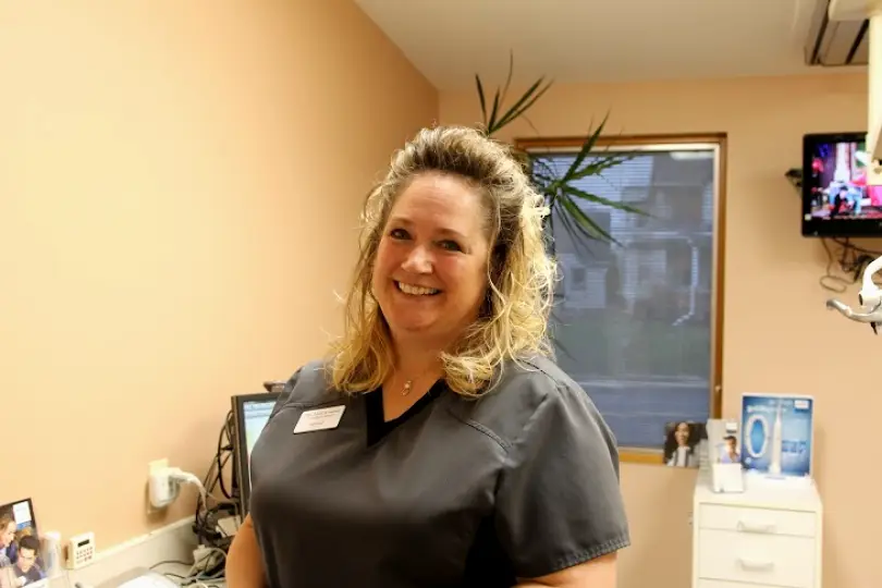 Tonawanda Samer Riad, DDS
