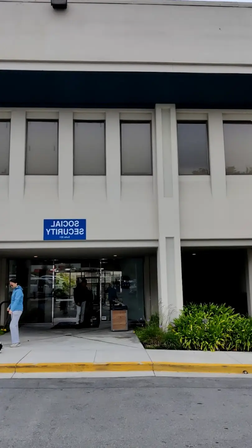 Daly City Dong Quanli DDS