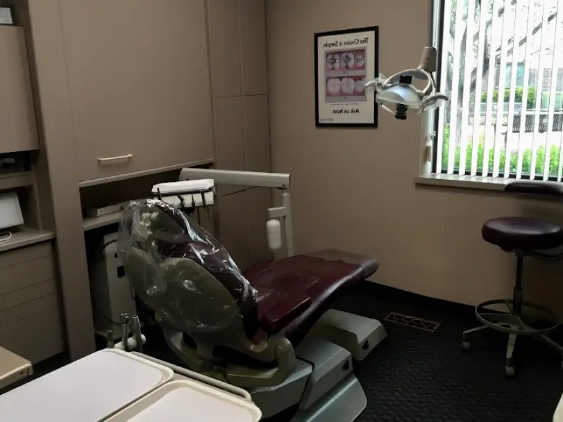 Lakeville James F. Lesch, DDS, PA