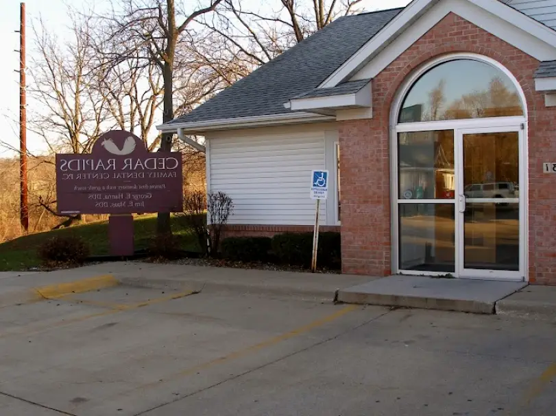 Cedar Rapids Dr. George E. Hanna, DDS