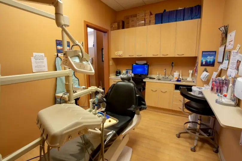  Cleveland Hudec Dental