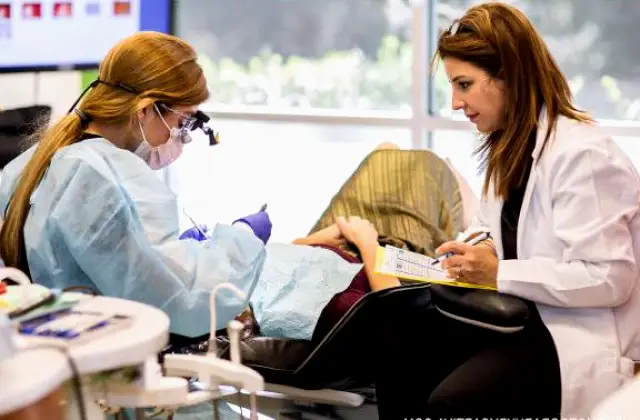 Oviedo Kandor Dental