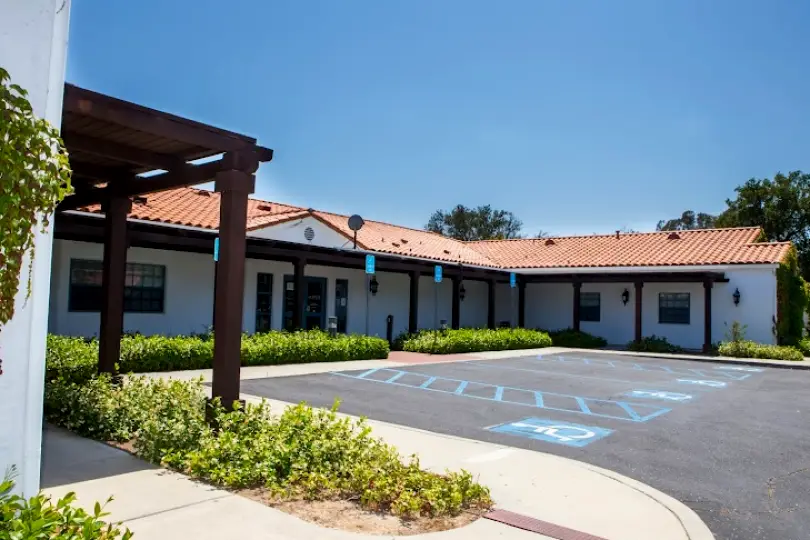 Ojai Clinicas del Camino Real, Inc.