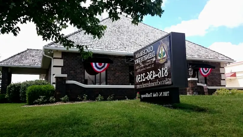 Gladstone COCHRAN DENTAL: Dr. Garret Cochran D.D.S.