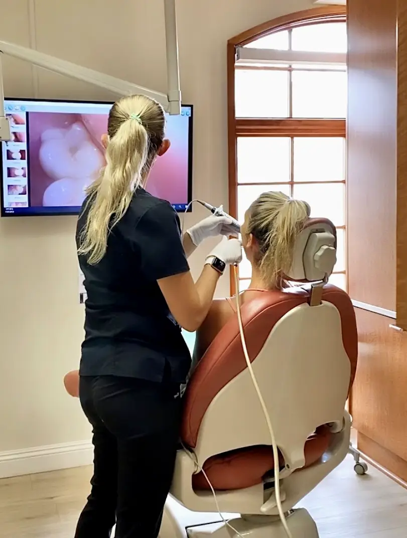 Laguna Beach Island Dentistry : Smile Aesthetics