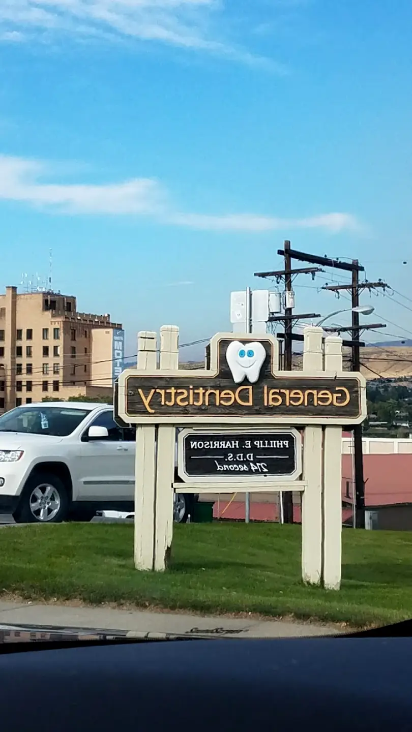 Wenatchee Harrison Phillip E DDS