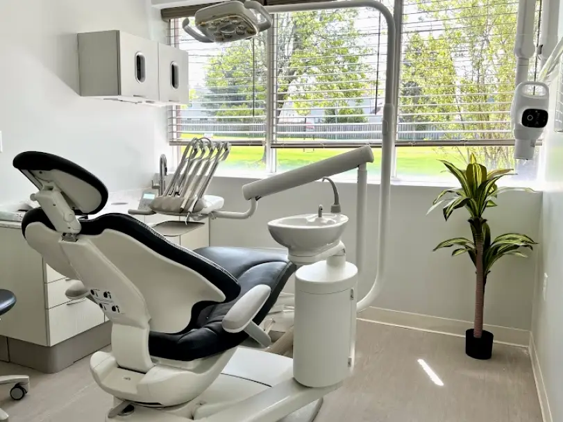 Edison Dr. Yage Wu, DDS