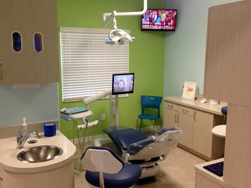 Kissimmee hi-5 Children's Dentistry