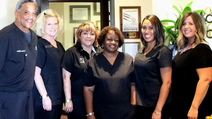Moreno Valley Lawrence B Blackmon, DDS