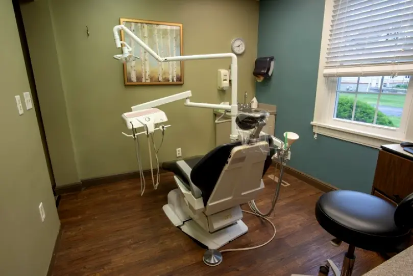  Cleveland Hudec Dental