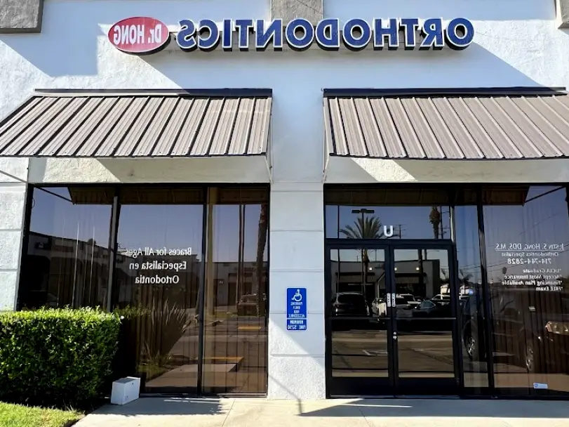  Orange Hong Orthodontics