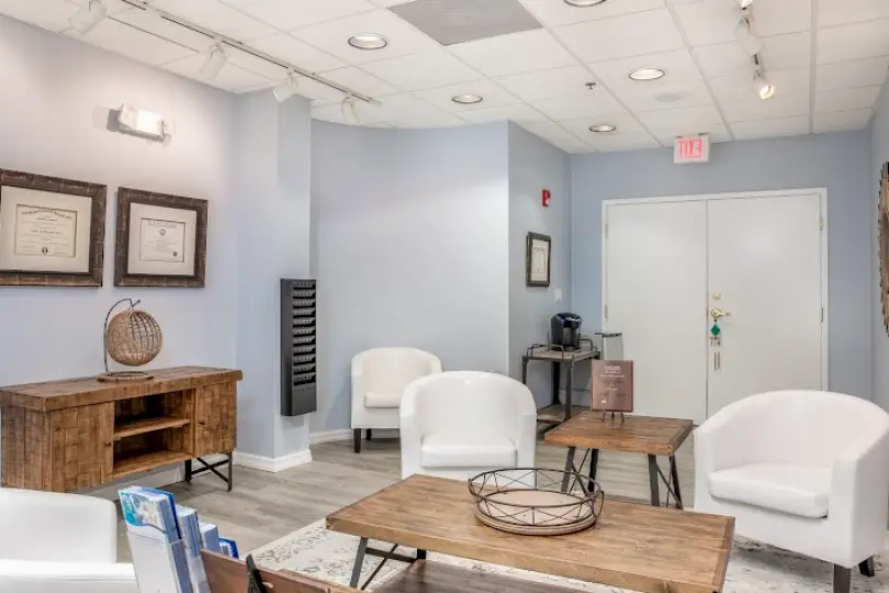 Sarasota Siesta Key Root Canal Specialists: Carla Webb, DMD