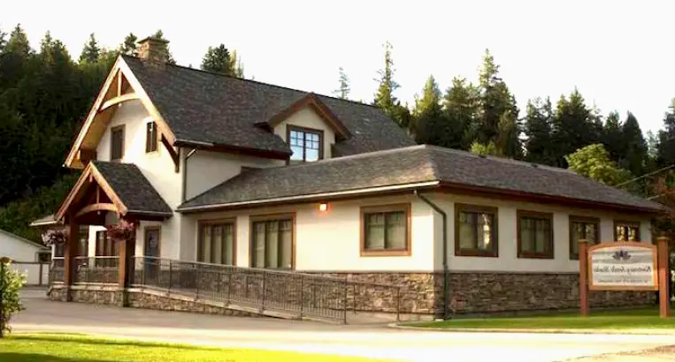 Castlegar Kootenay Smile Studio