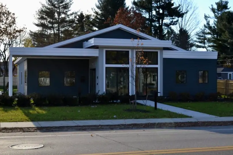  Rochester Seacoast Dental Implant & Oral Surgery Center: Dave C. Pak, DMD, MD, PA