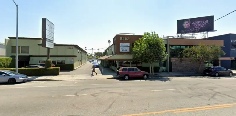 Valley Village Straight Tooth Junction