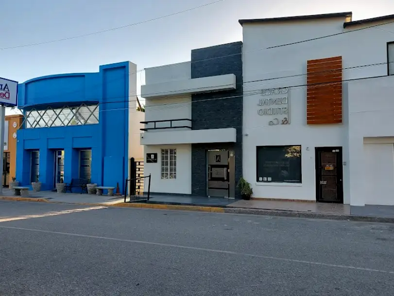 Los Algodones Abdul Iñiguez Dental Clinic