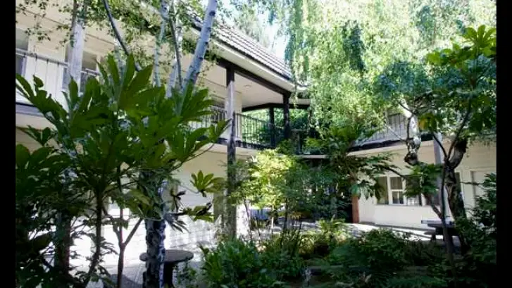 Orinda Jess Santucci DDS