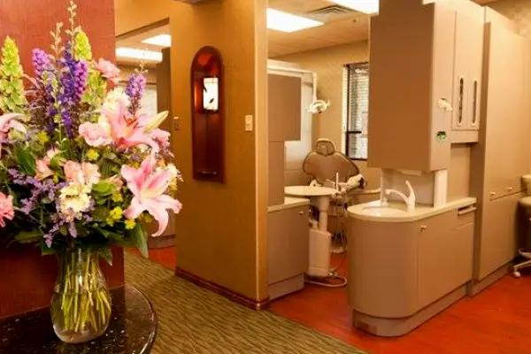  Elk Grove Chantry Dental Care