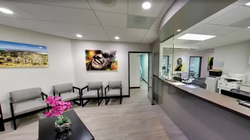Santa Clarita Zak Dental - Valencia