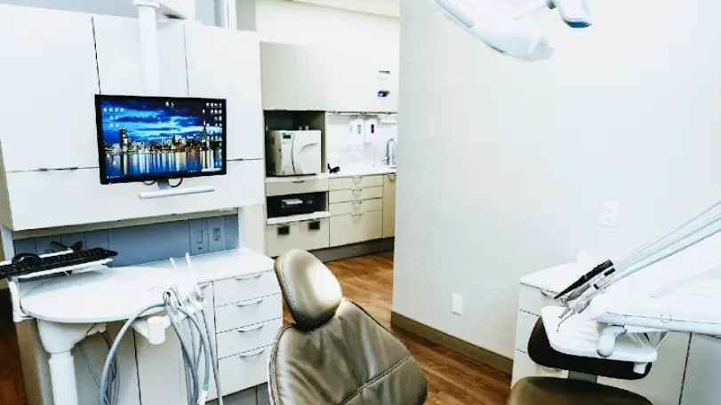 White Rock Georgian Square Dental