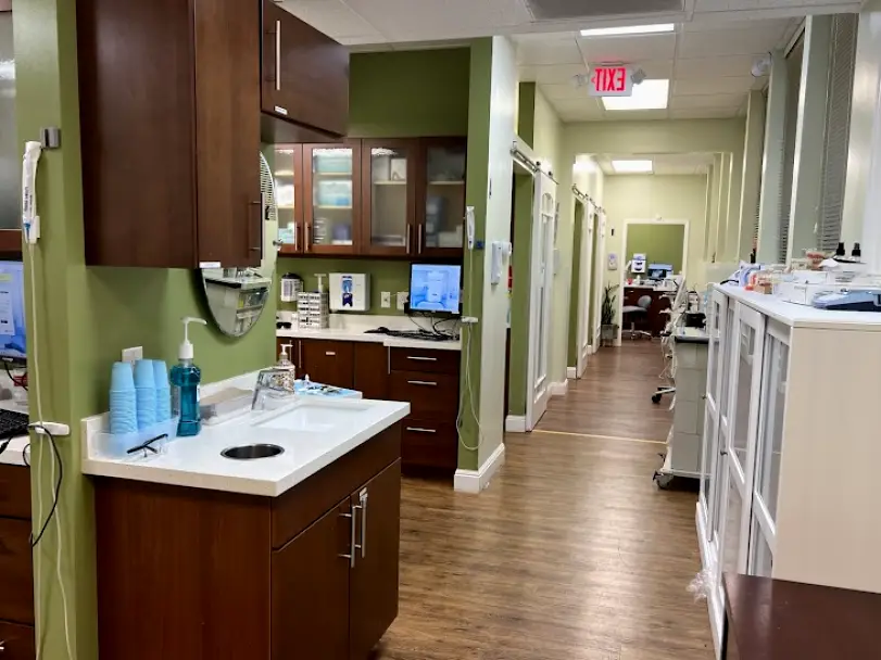 Captain Dental - Redwood City