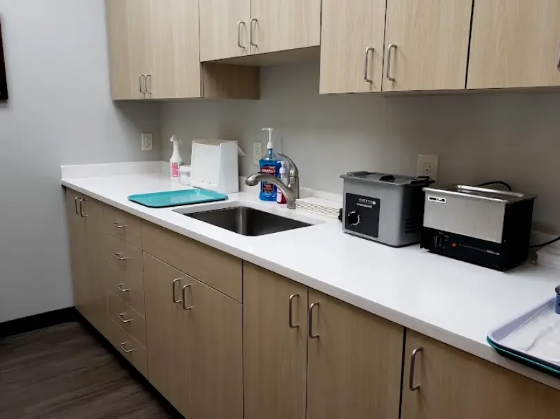 Seven Hills Nesbett Dental: Richard B. Nesbett DDS