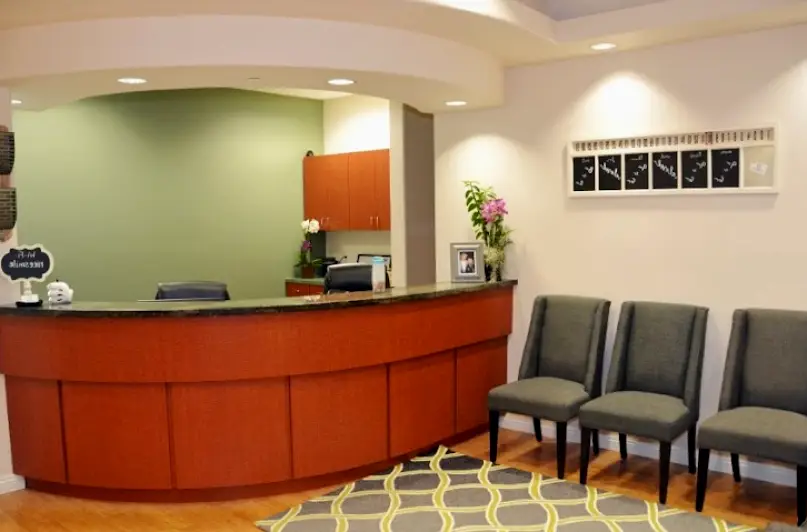 Valencia Dr. Marvin Tong DDS