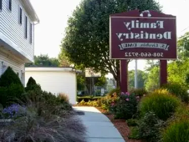 Walpole Family Dentistry: Svetlana Livshin, DMD