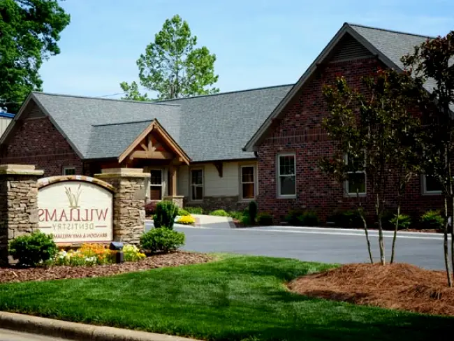 Asheboro Williams Dentistry: Brandon and Amy Williams DDS