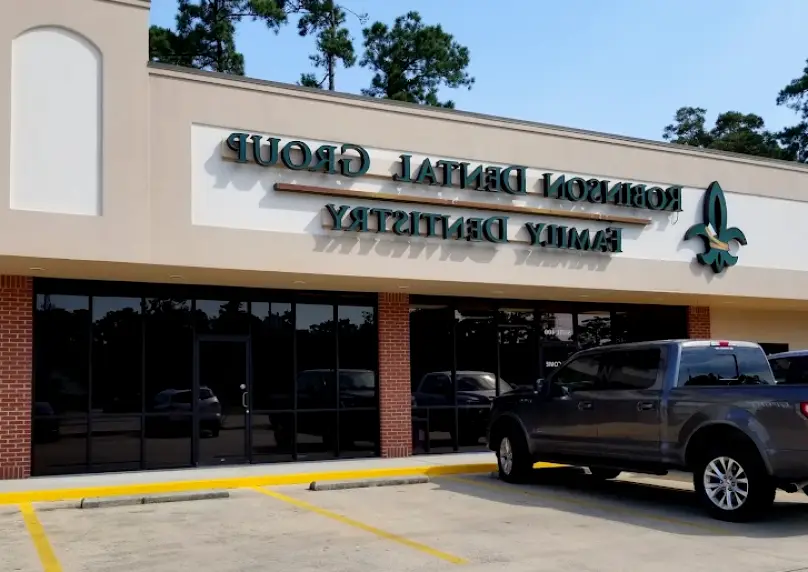 Robinson Dental Group - Moss Bluff