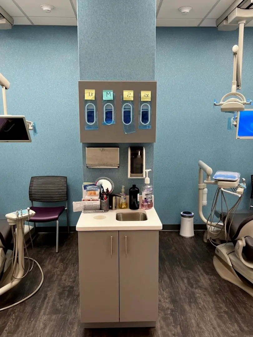 Roslyn Heights Dental Associates for Kids Only, LLP