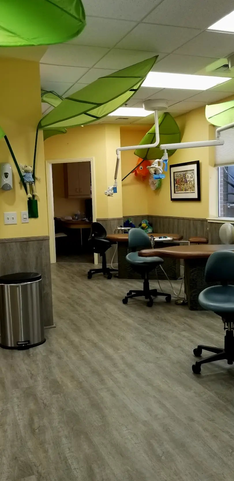 Windsor Dr. Robert S. Oliver, DDS