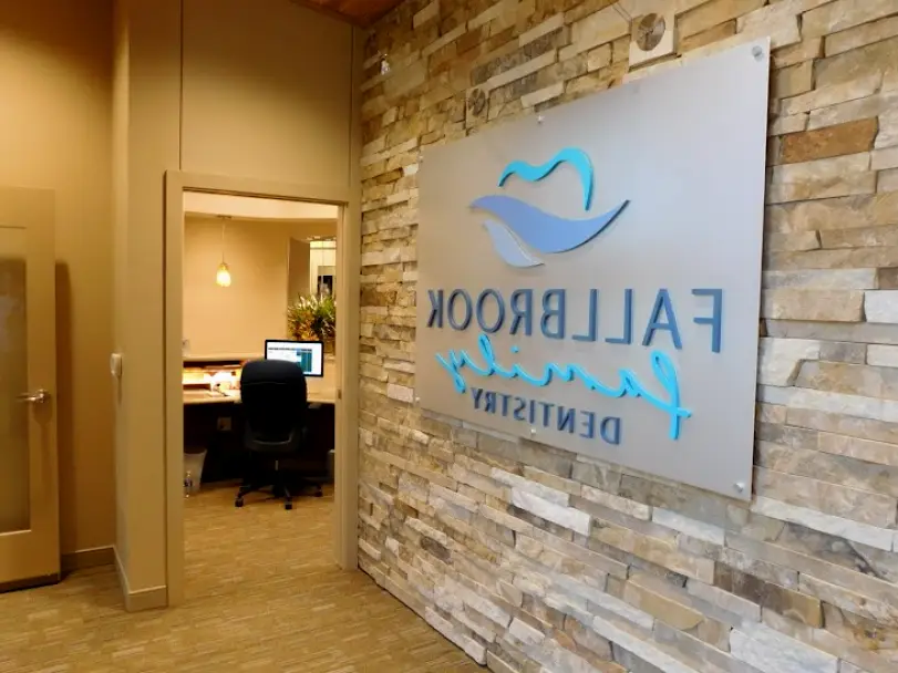  Lincoln Fallbrook Family Dentistry