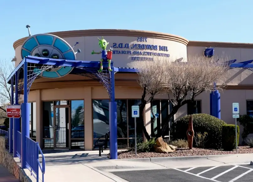 El Paso Jim Bowden, DDS