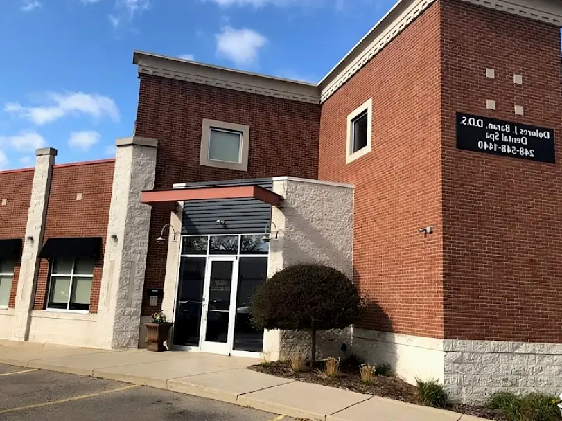Royal Oak Smiles: Dr. Dolores Baran DDS