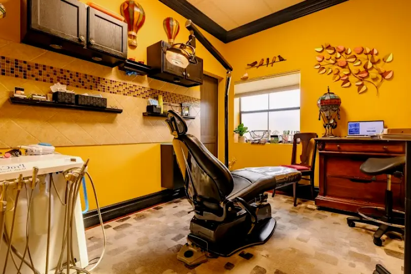 Dixon Kristina Wiley, DDS