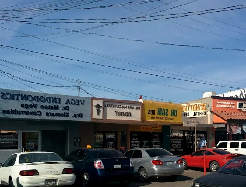 Los Algodones Molar City