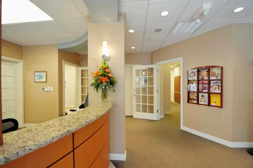 Richmond Dr Allen J Davia DDS