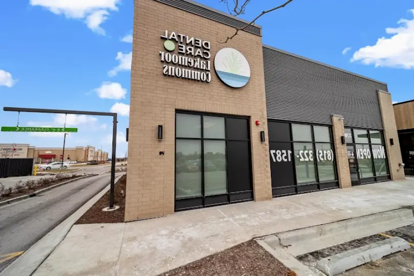Dental Care at Lakemoor Commons