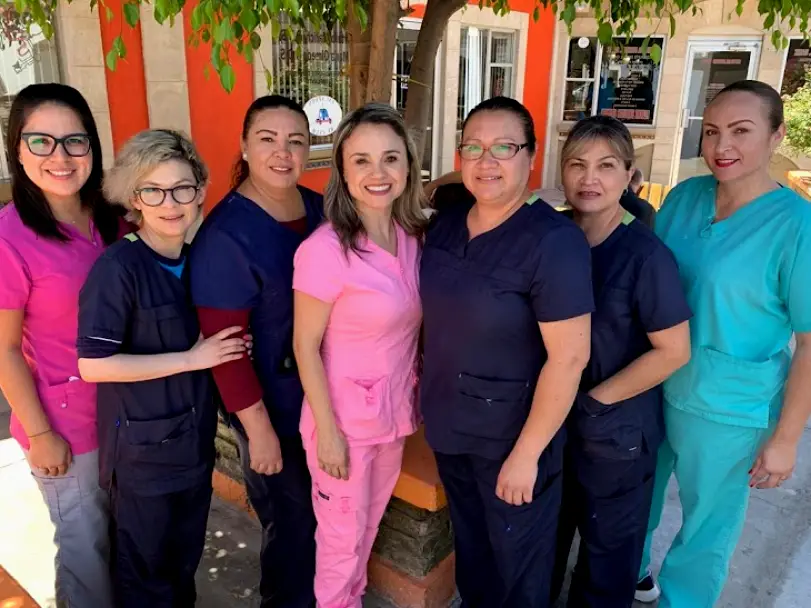 Los Algodones Medina Dental, Erika Medina DDS