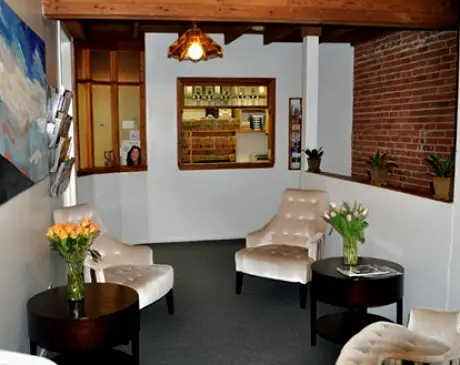Santa Monica Main Street Dentistry , Roya E. Levi, DDS