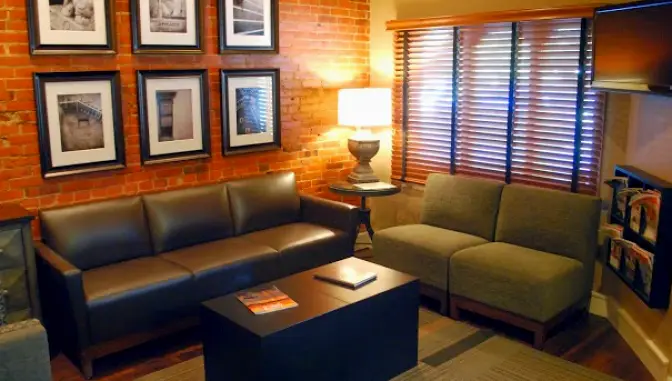 Pella Denise Neumann, DDS
