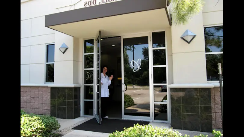  The Woodlands Leah Zils, DDS