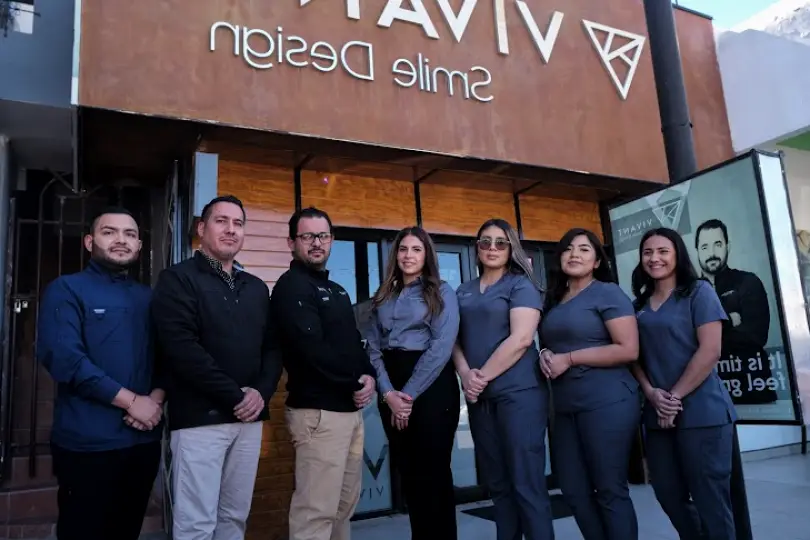 Dentist Los Algodones:Vivant Smile Design