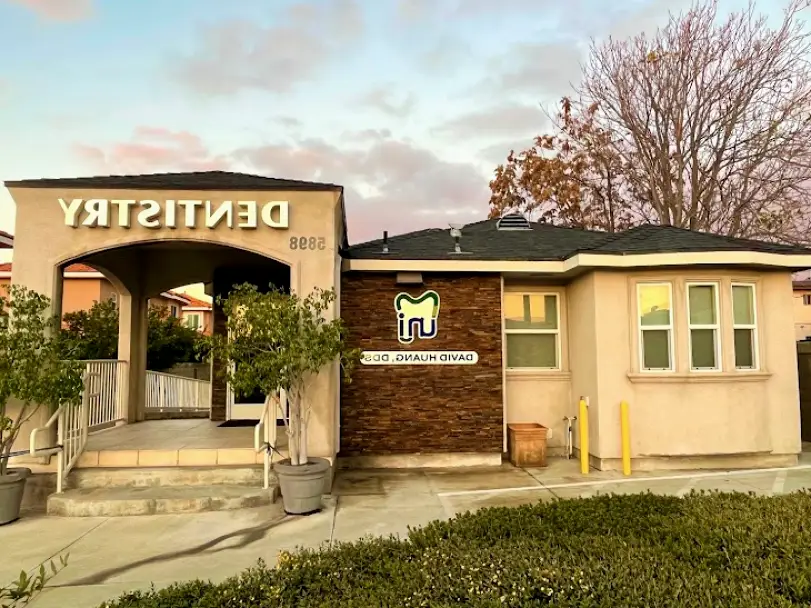  Temple City Uni Dental