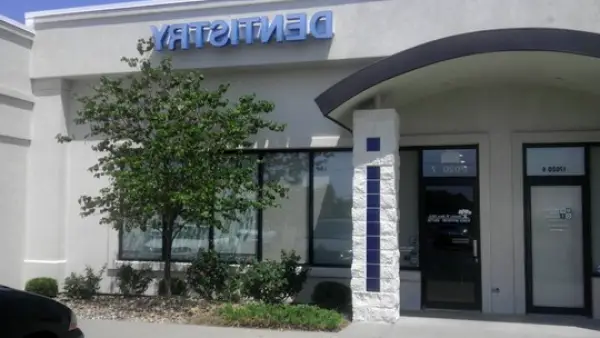  Independence Dr. Darrell W. Davis, DDS