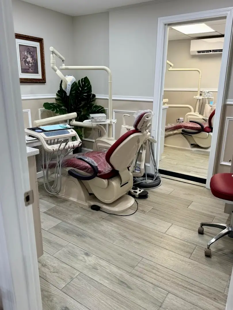 Jamaica Dr. Mamoon Iqbal, DDS