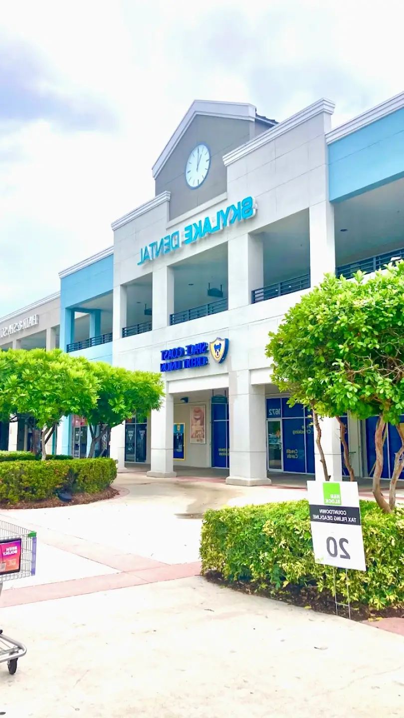  North Miami Beach Skylake Dental Mark L. Weiss DMD. P.A. & Shirley Kleiner DDS. P.A.